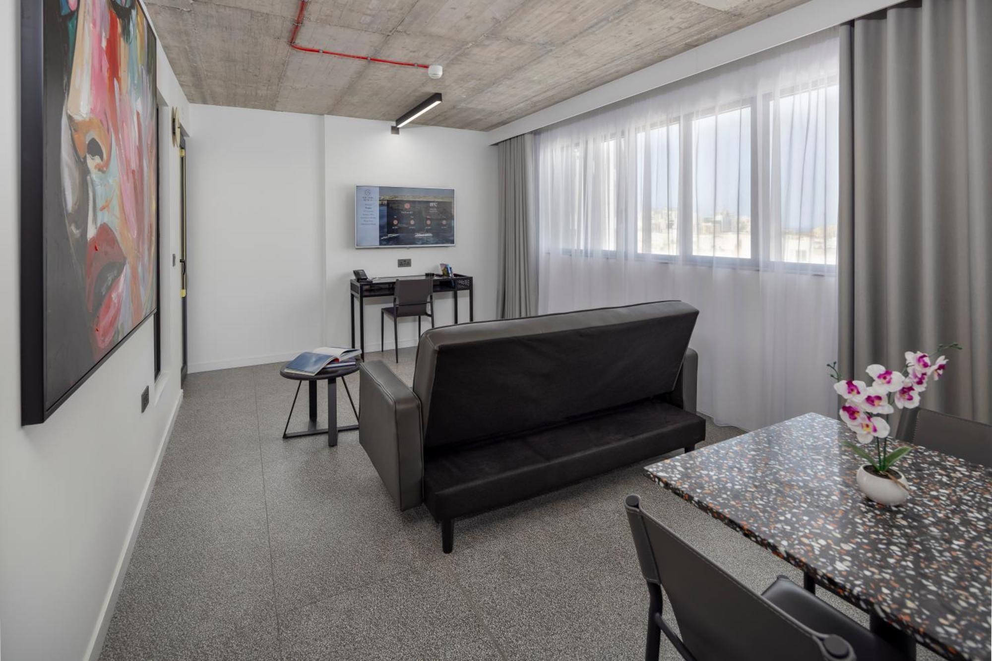 Grands Suites Hotel Residences And Spa Gzira Bilik gambar